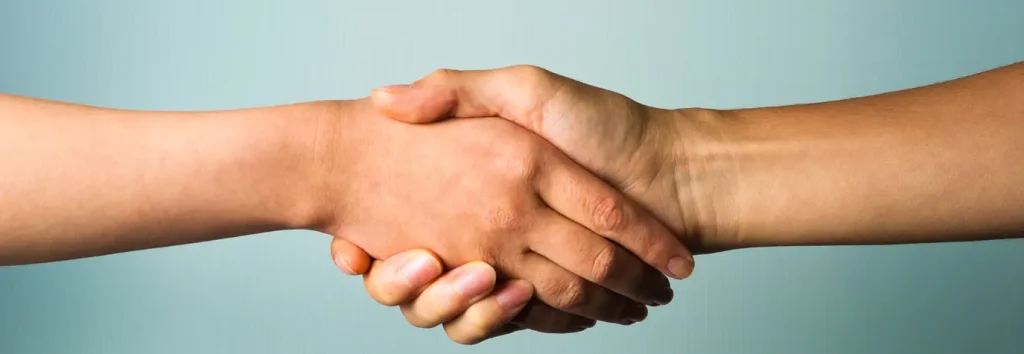 serrage de main merci